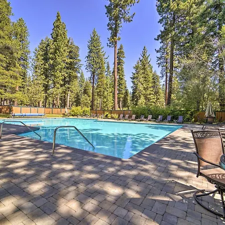 Scenic Carnelian Bay Townhome - Steps To Lake!